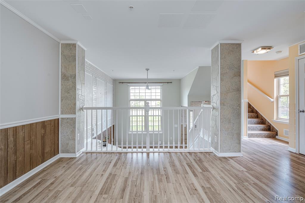 454 Old Pine Way, Walled Lake, MI 48390 — Photo 25
