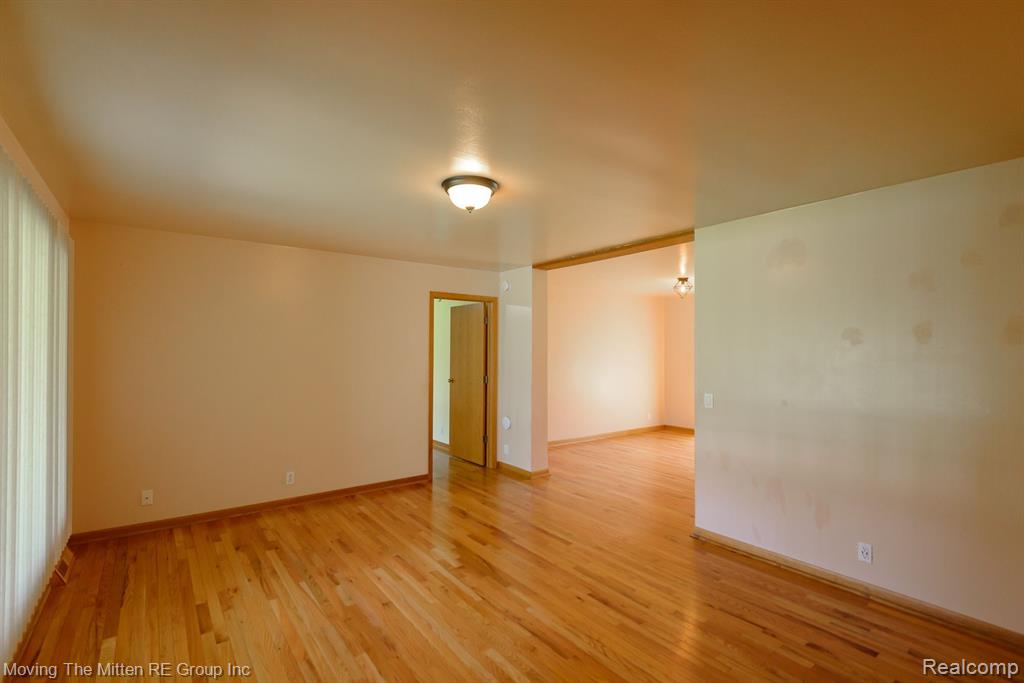 49335 WEAR Road, Belleville, MI 48111 — Photo 6