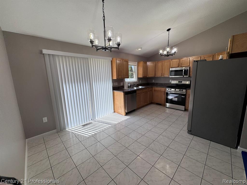 31495 Cambridge Street, Garden City, MI — Photo 17