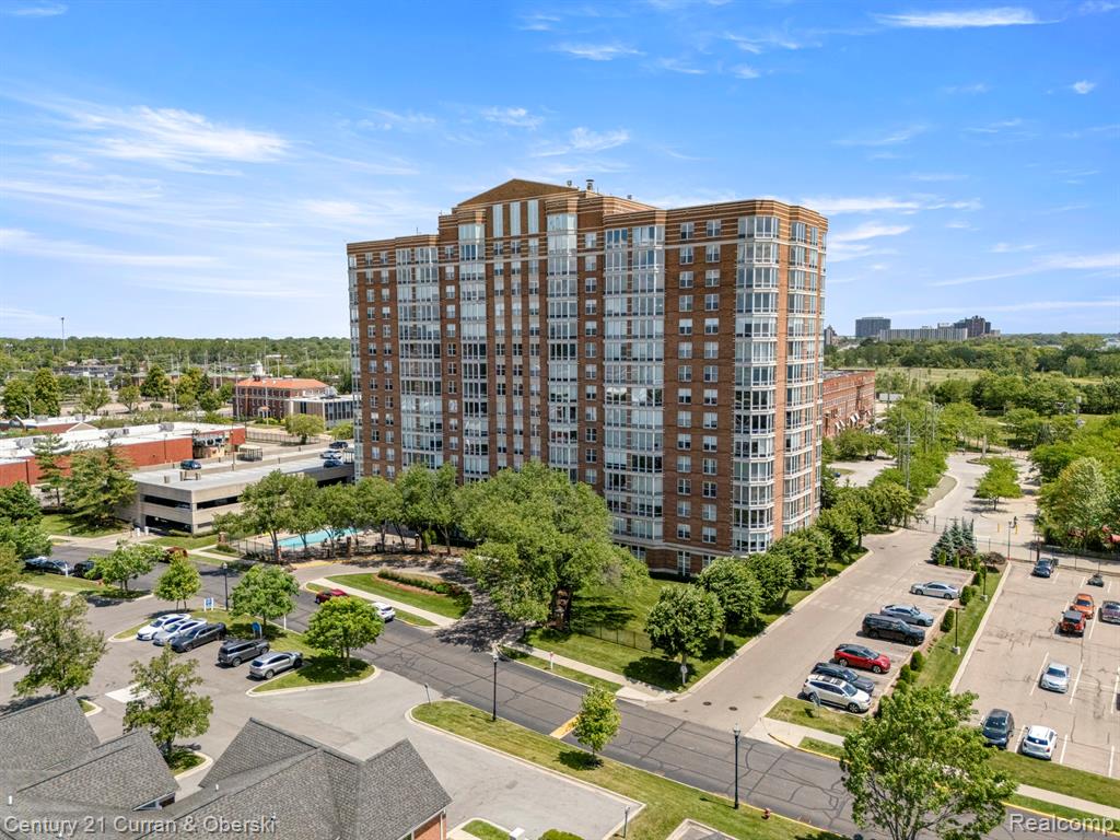 250 E Harbortown Drive, 708, Detroit, MI 48207 — Photo 45
