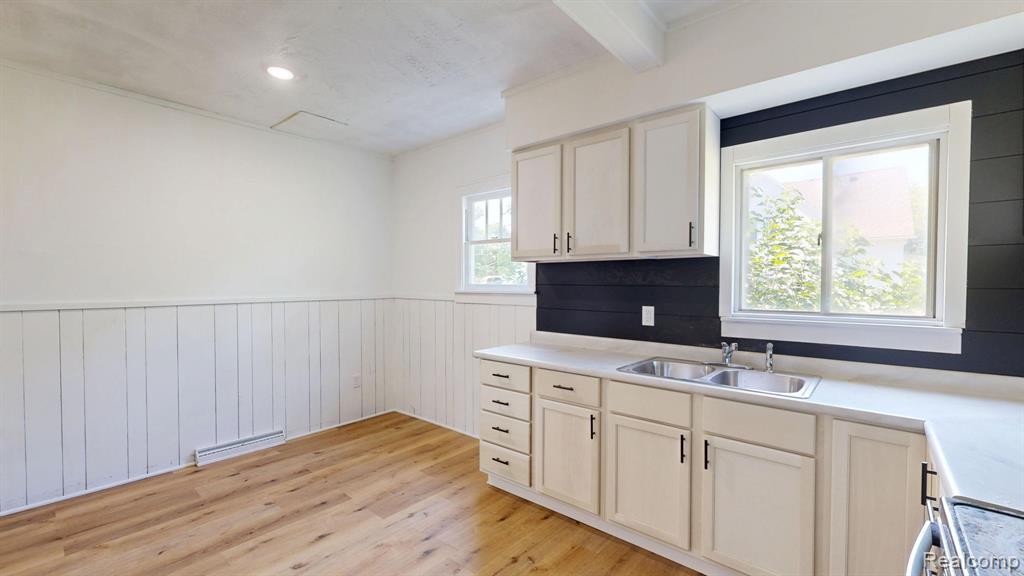 803 S Oakley Street, Saginaw, MI 48602 — Photo 11