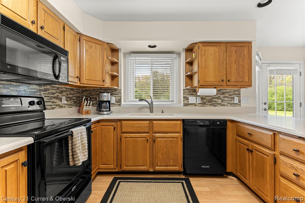 1256 Wedgewood Circle, Saline, MI 48176 — Photo 20