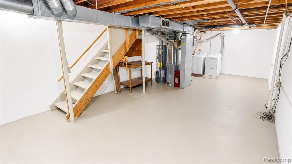50126 Helfer, Wixom, MI 48393 — Photo 13
