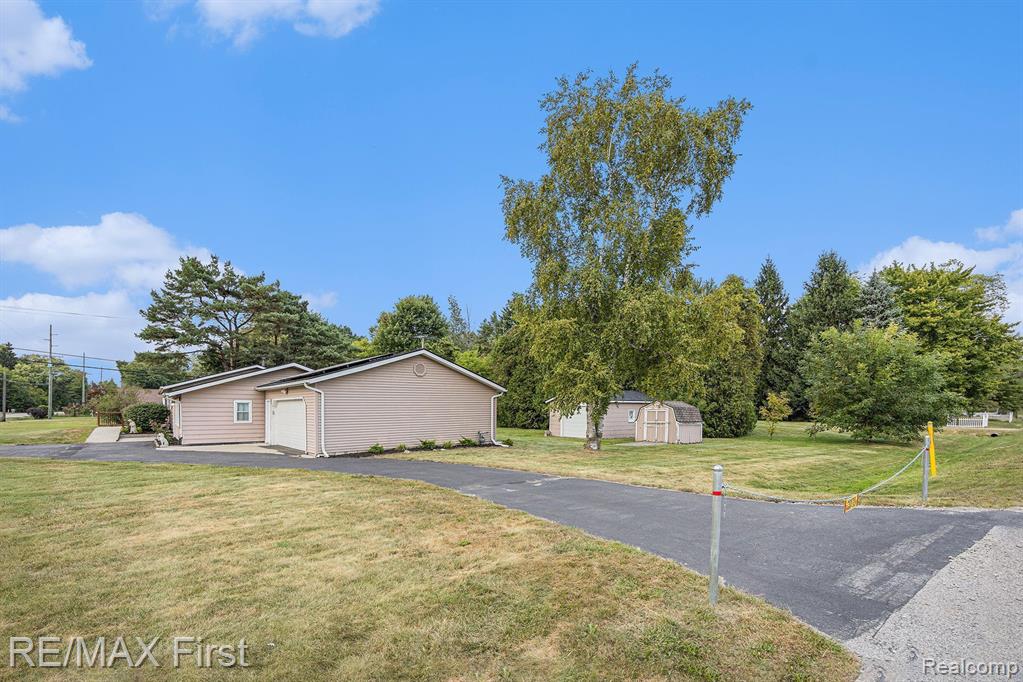4010 PARKER Road, Fort Gratiot, MI 48059 — Photo 7