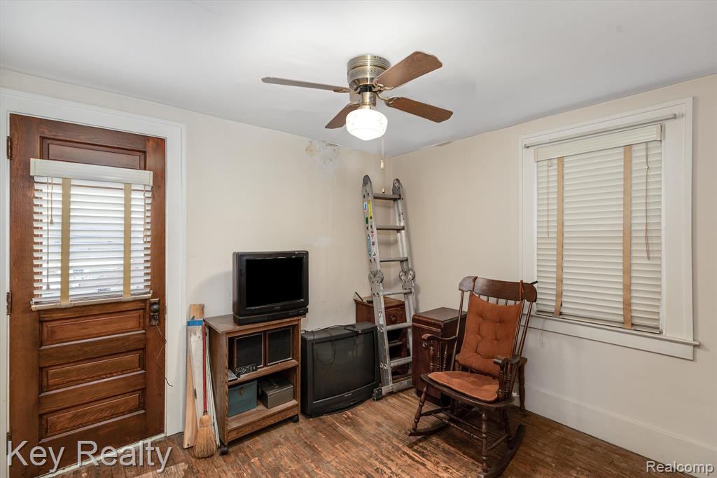 830 MILL Street, Lincoln Park, MI 48146 — Photo 18