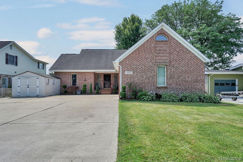 7277 Cardinal Street, Algonac, MI 48001 — Photo 32
