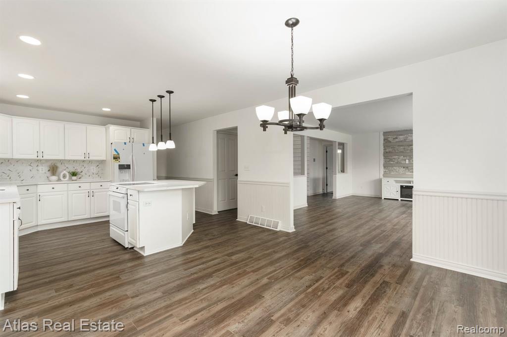 7371 BURPEE Road, Grand Blanc, MI 48439 — Photo 24