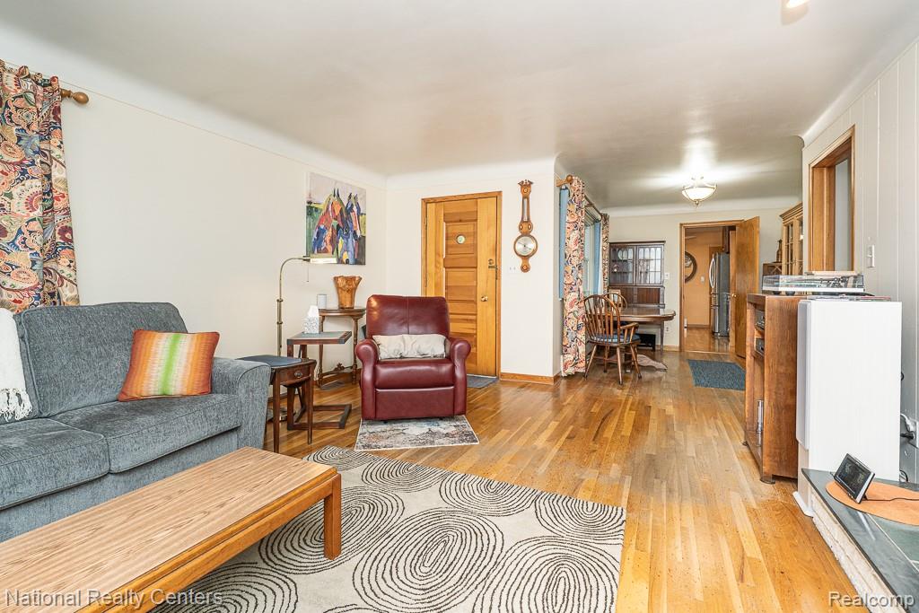 837 Dakota, Rochester Hills, MI 48307 — Photo 4