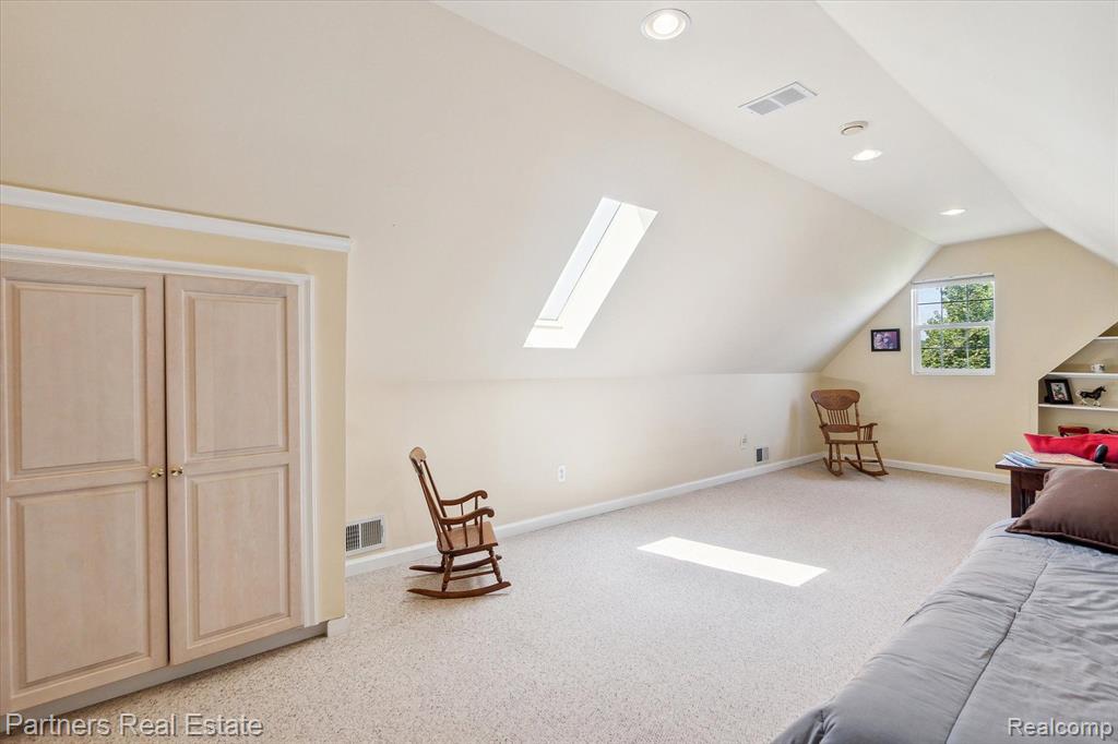 822 SADDLE CLUB Lane, Howell, MI 48843 — Photo 27