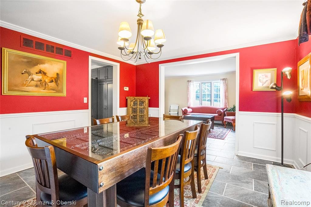 5994 Glen Eagles Drive, West Bloomfield, MI 48323 — Photo 9