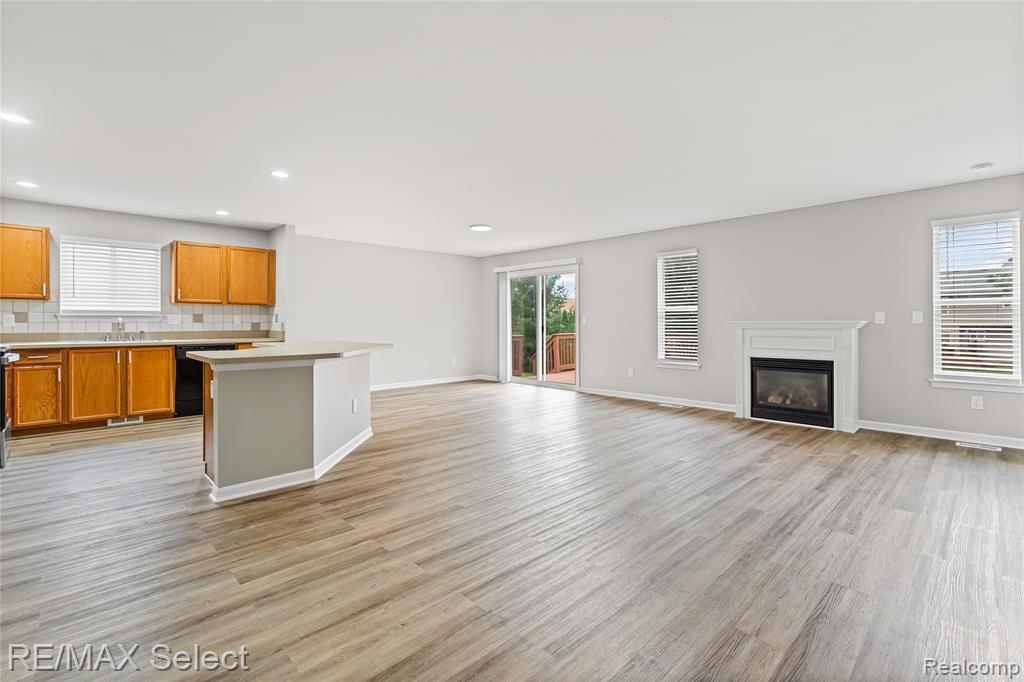 708 Wilberforce Drive, Flint, MI 48503 — Photo 5