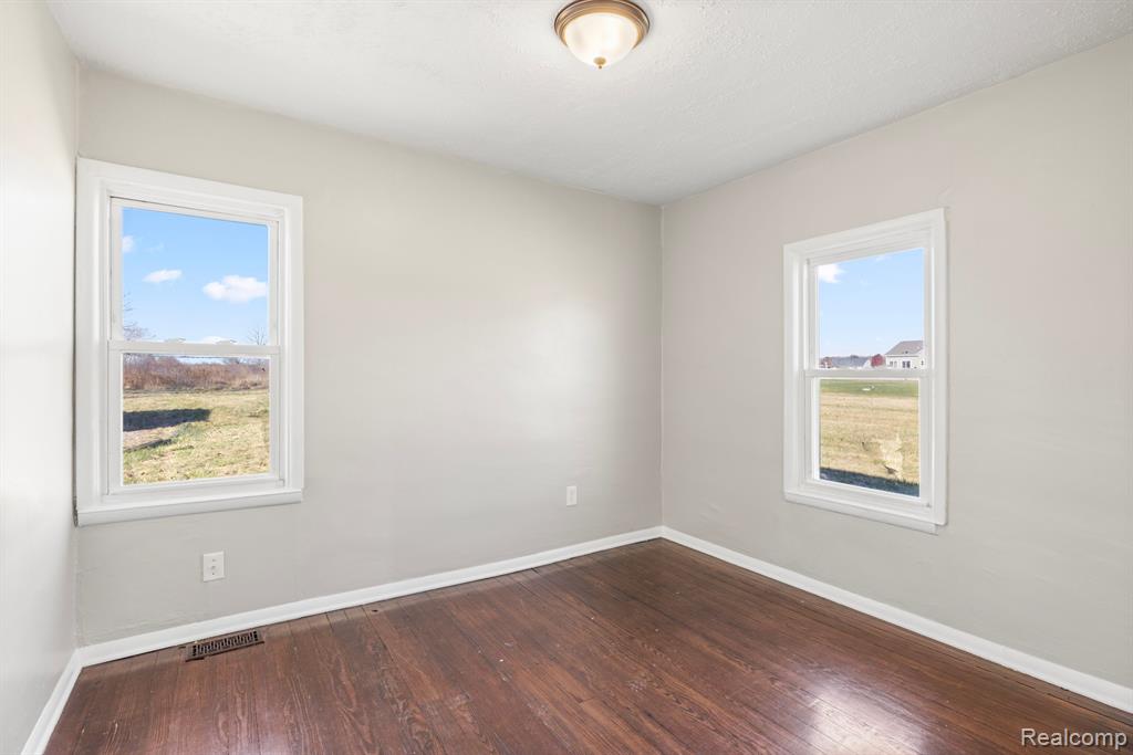 63575 North Avenue, Ray, MI — Photo 13