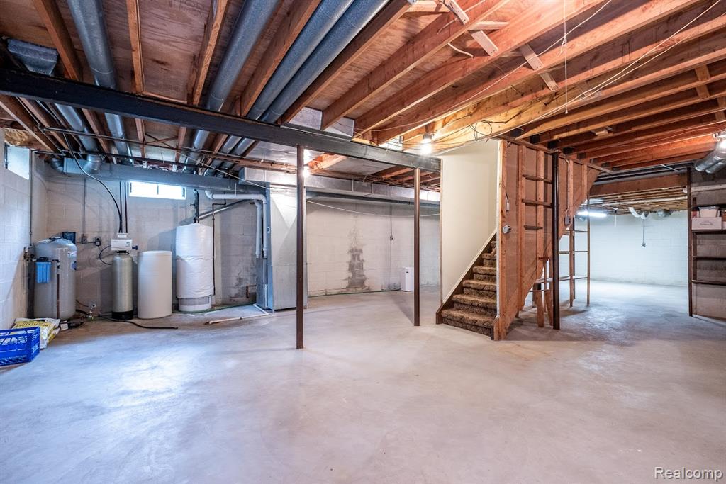 8911 W Gates Street, Bruce, MI 48065 — Photo 41