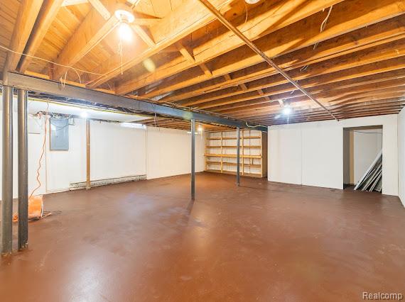 8160 Manchester, Grosse Ile, MI 48138 — Photo 33