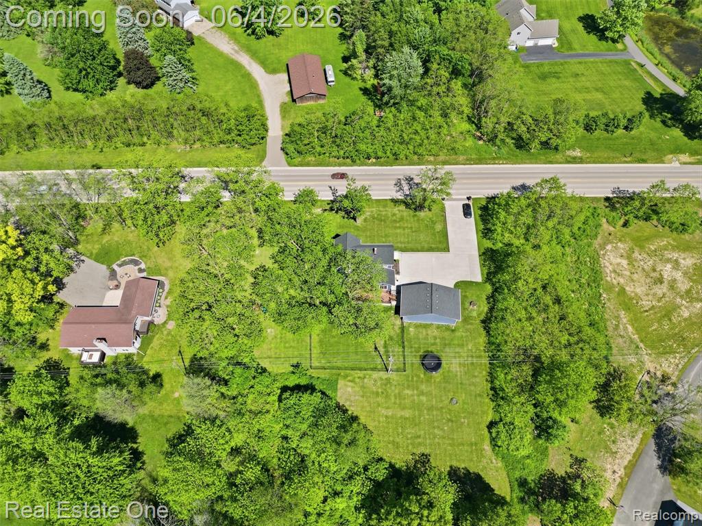 879 N Hacker Road, Howell, MI 48843 — Photo 9