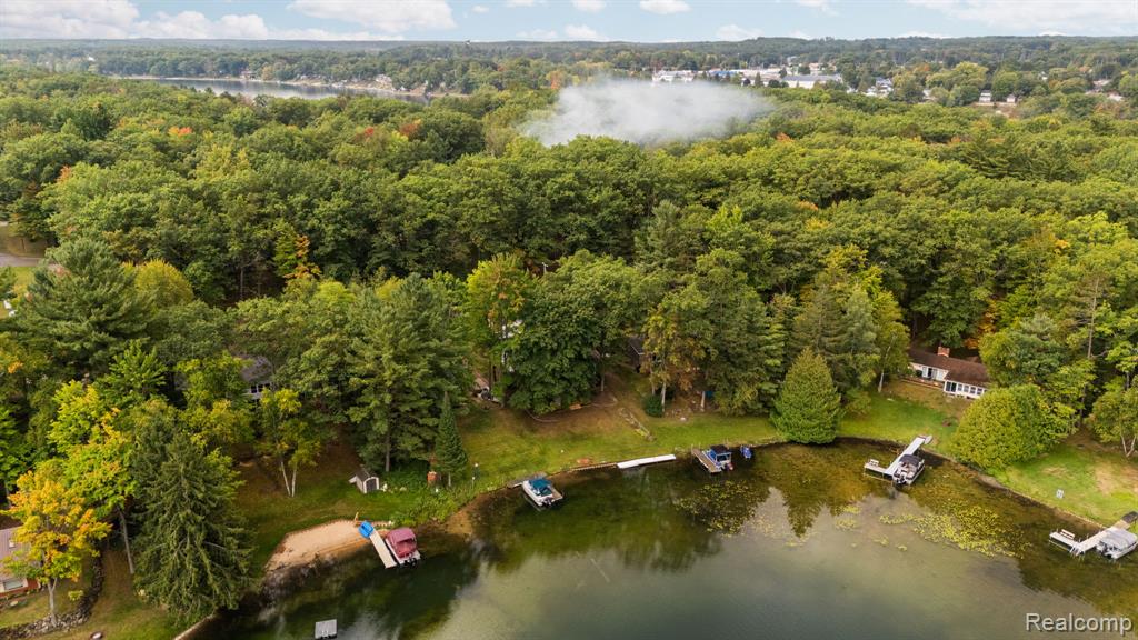 681 Lakeview Drive, Harrison, MI 48625 — Photo 23