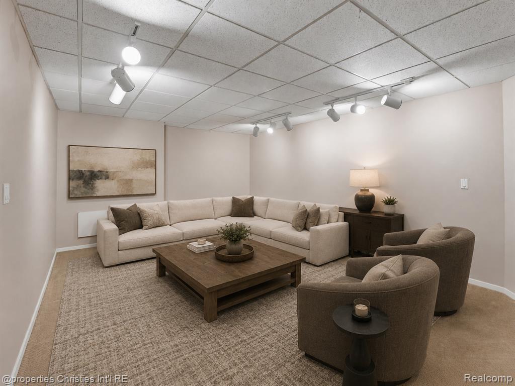 1743 Beechwood Way, Bloomfield Hills, MI 48302 — Photo 38