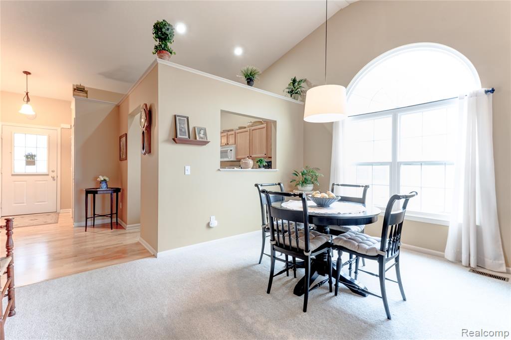 11126 Strathmore Court, Grand Blanc, MI 48439 — Photo 14