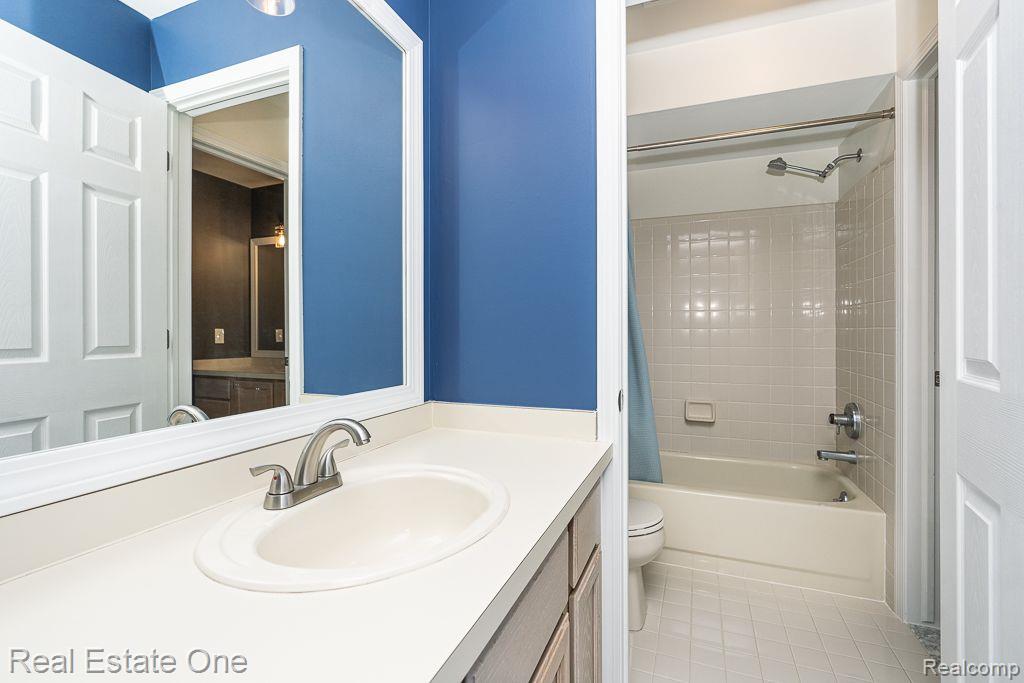 5635 Sheffield Drive, Clarkston, MI — Photo 29