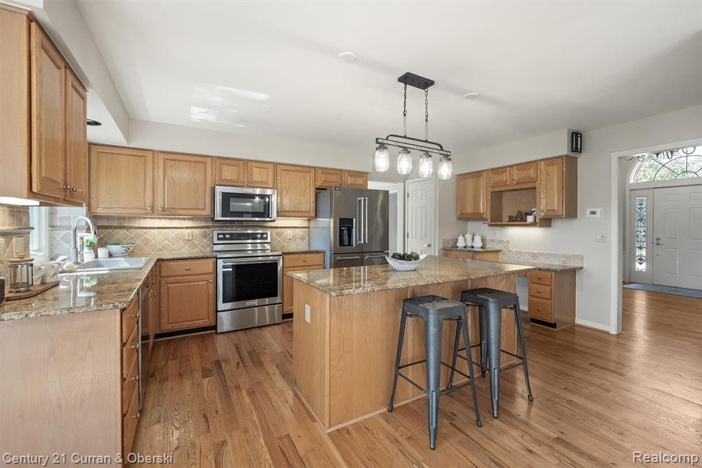 16077 Homestead Circle, 315, Northville, MI 48168 — Photo 14