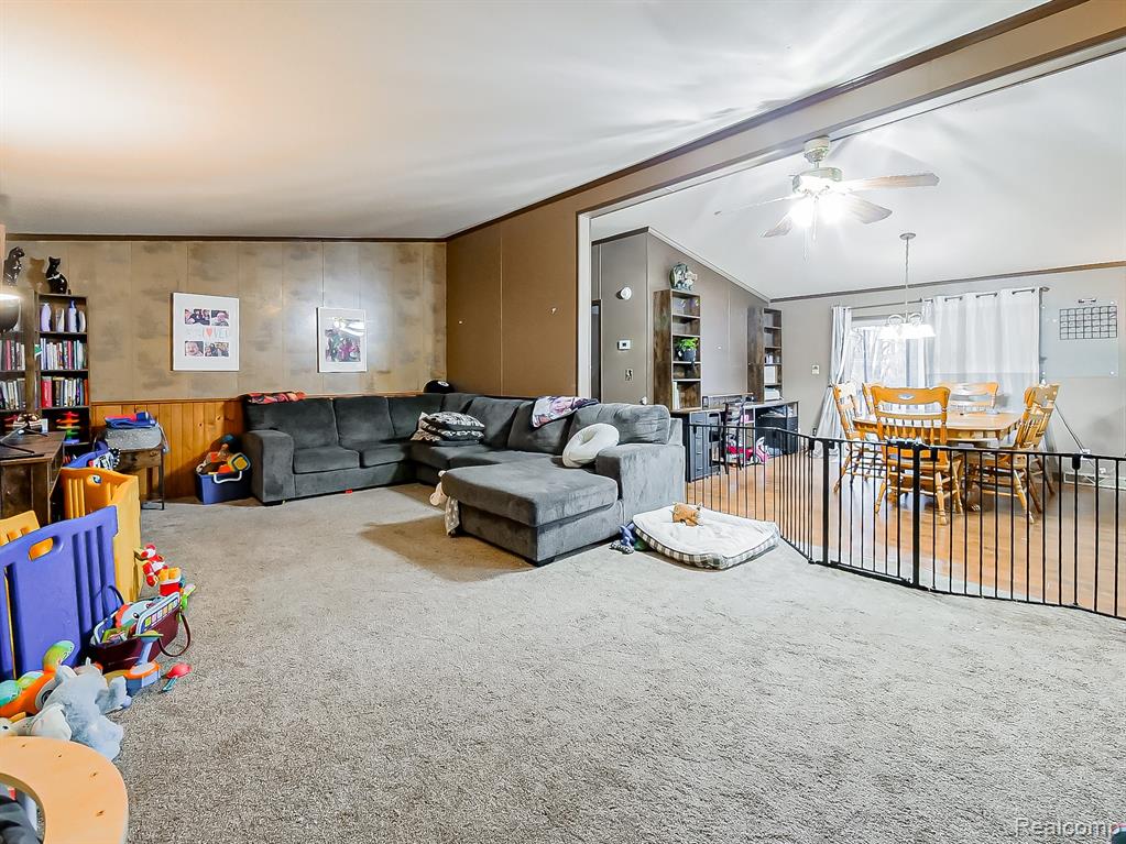 2015 Plum Street, Clarkston, MI 48348 — Photo 11