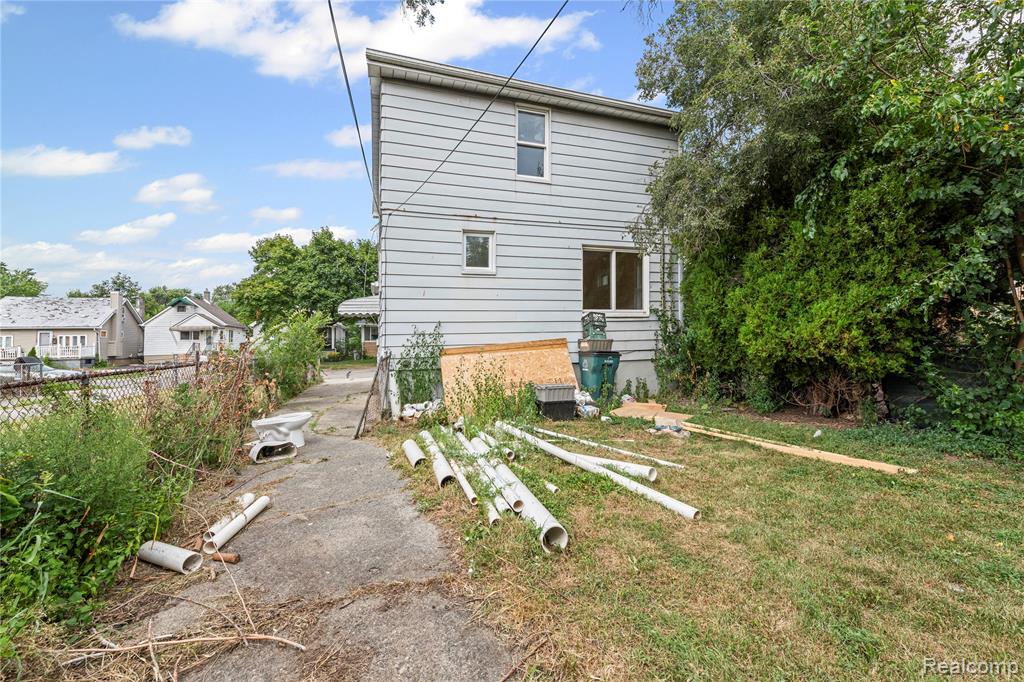 41 W George Avenue, Hazel Park, MI 48030 — Photo 23