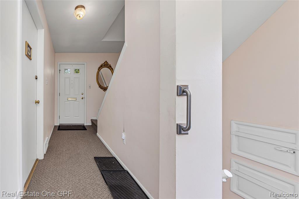 650 Cadieux Road, 1, Grosse Pointe, MI 48230 — Photo 30