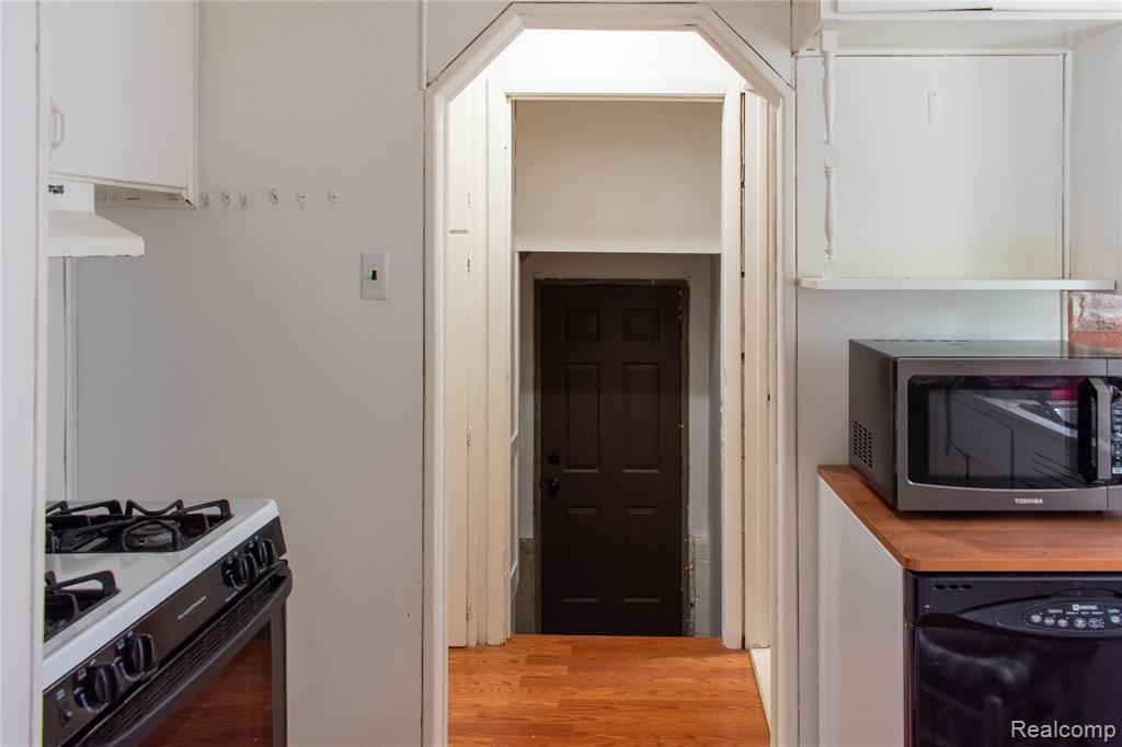 26536 Dartmouth Street, Madison Heights, MI 48071 — Photo 8