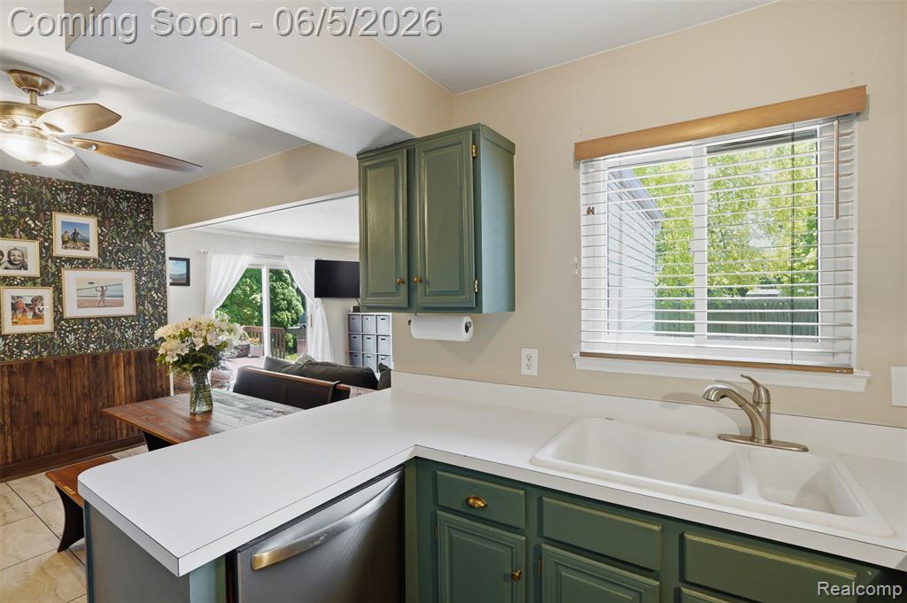 16128 Touraine Drive, Clinton Twp, MI 48038 — Photo 12