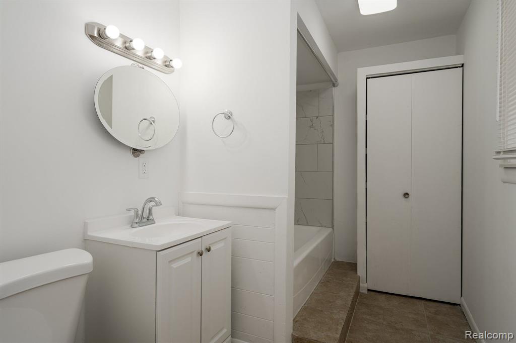 4620 INDEPENDENCE Drive, Clarkston, MI — Photo 28