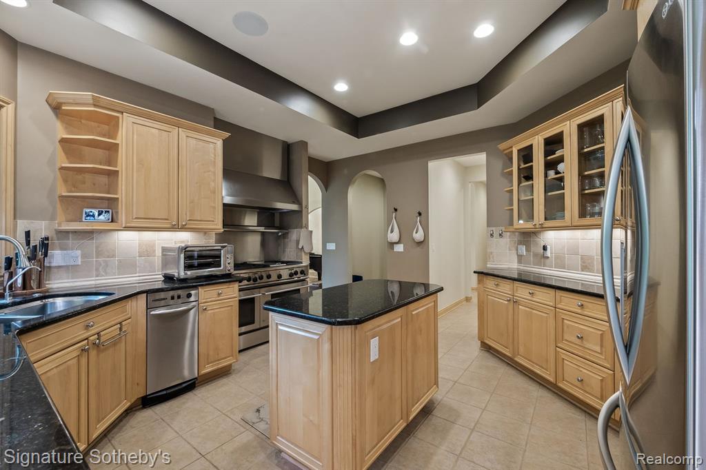 3967 Harmony Hills Drive, Oxford, MI 48370 — Photo 13