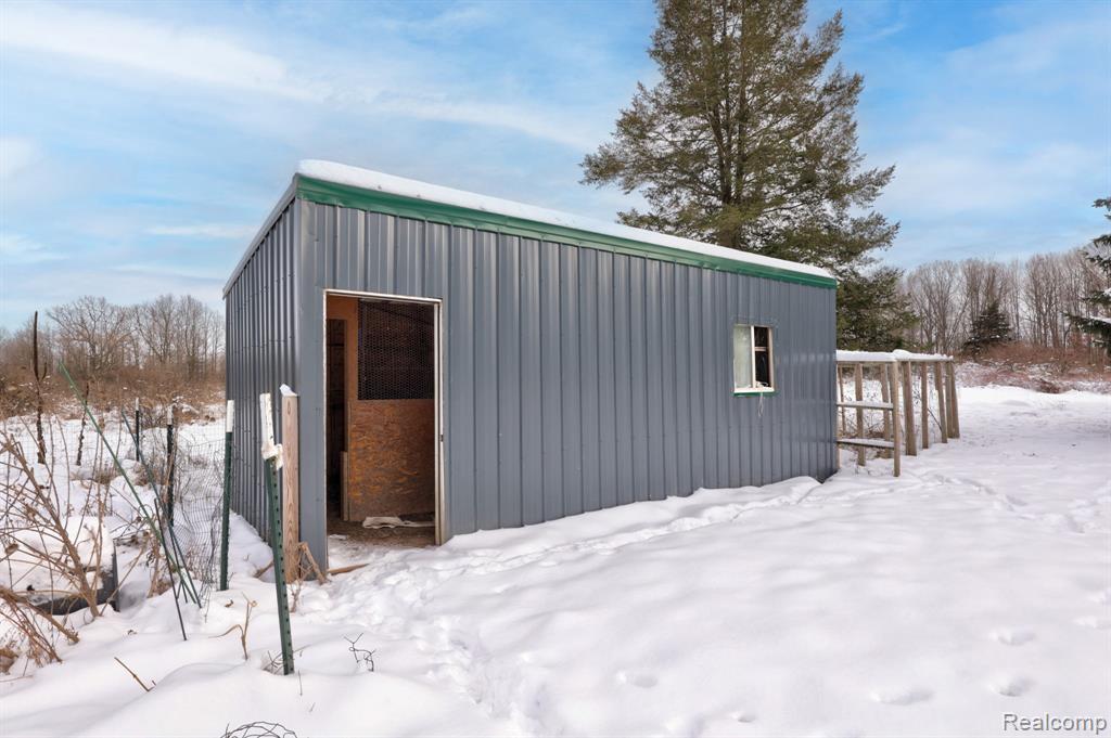 237 W Castle Road, Fostoria, MI 48435 — Photo 49