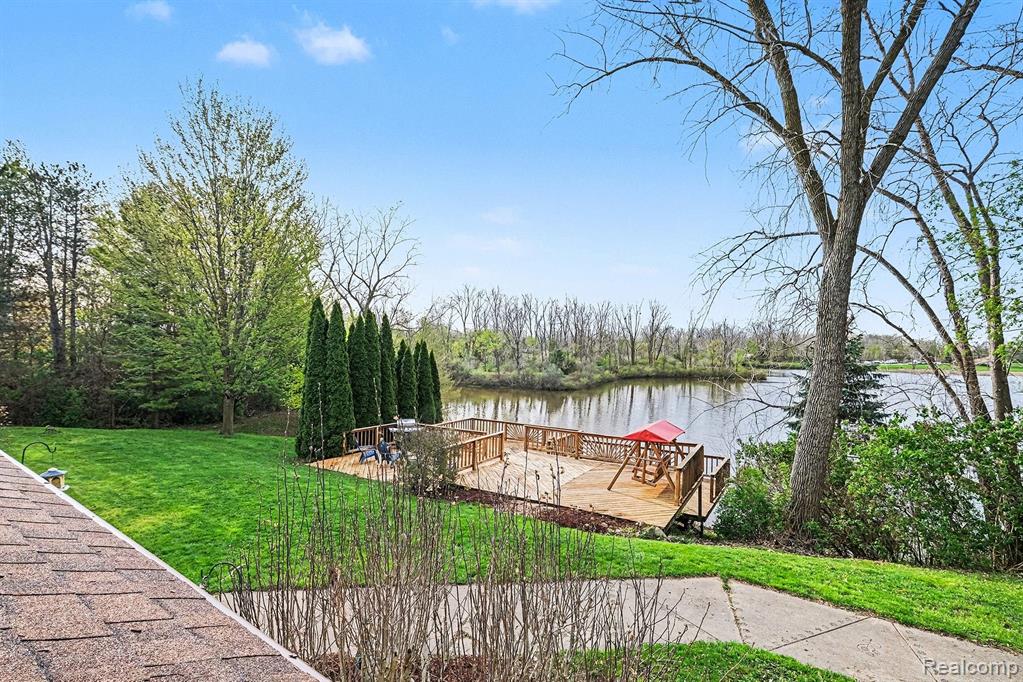 6095 S Sheridan Avenue, Durand, MI 48429 — Photo 2