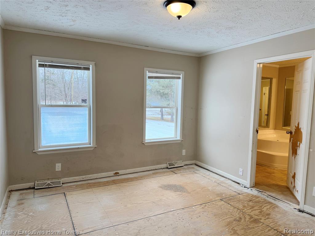 2045 Yeager Street, Port Huron, MI 48060 — Photo 13