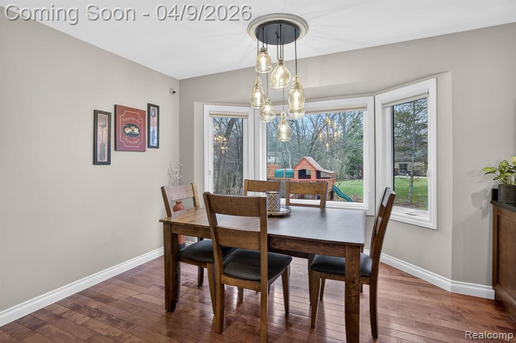 341 Ridgewood Road, Rochester, MI 48306 — Photo 22