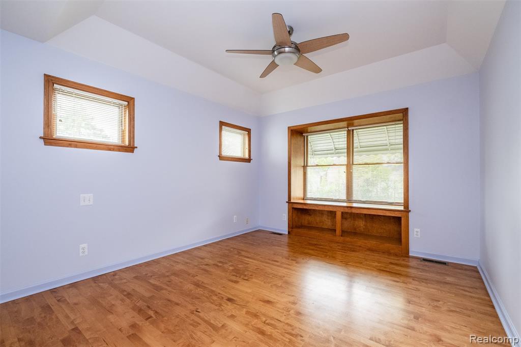 1863 Thomas Avenue, Berkley, MI 48072 — Photo 21