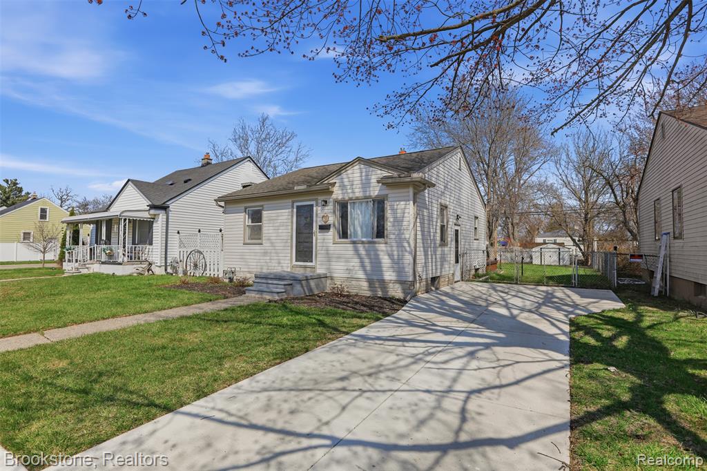 14717 Poplar Street, Southgate, MI 48195 — front exterior