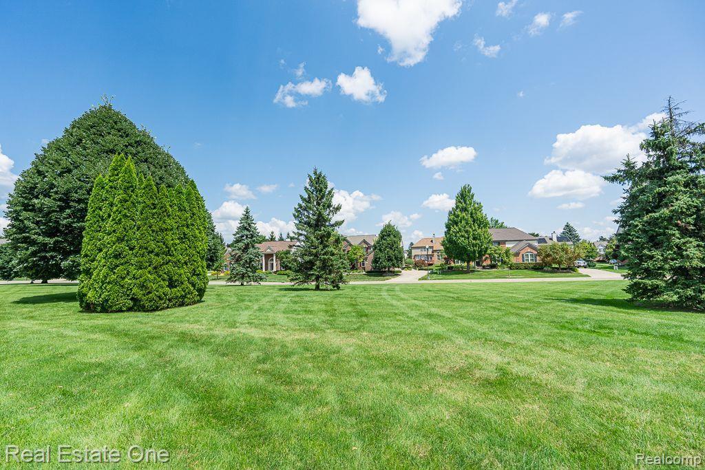 961 HOLLOW CORNERS, Rochester, MI 48307 — Photo 44