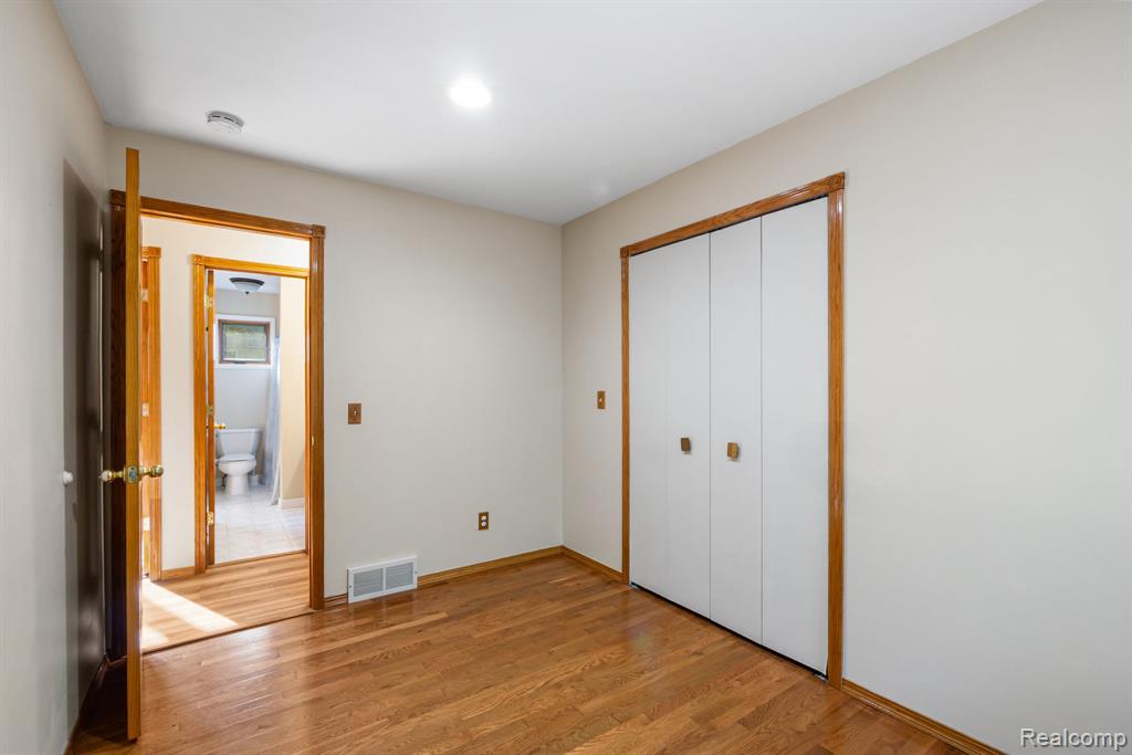 4535 Central Avenue, Clarkston, MI — Photo 30