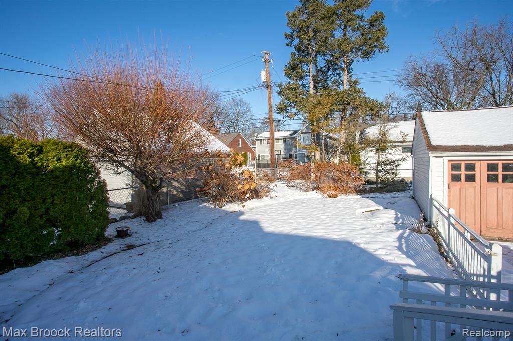 10034 Lasalle Boulevard, Huntington Woods, MI — Photo 51