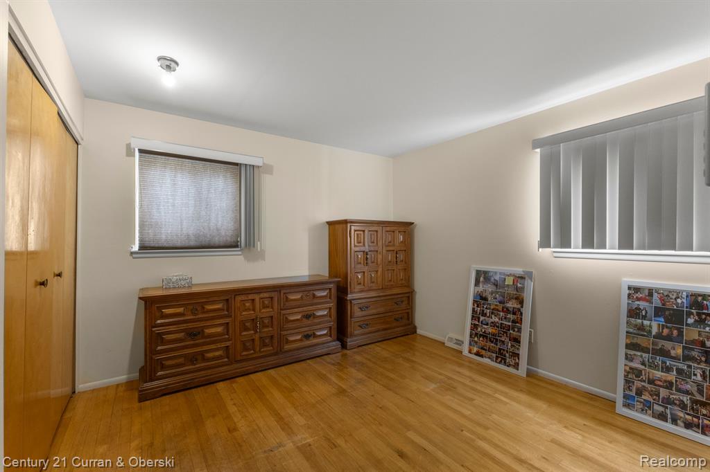 6483 COLONIAL Street, Dearborn Heights, MI 48127 — Photo 16