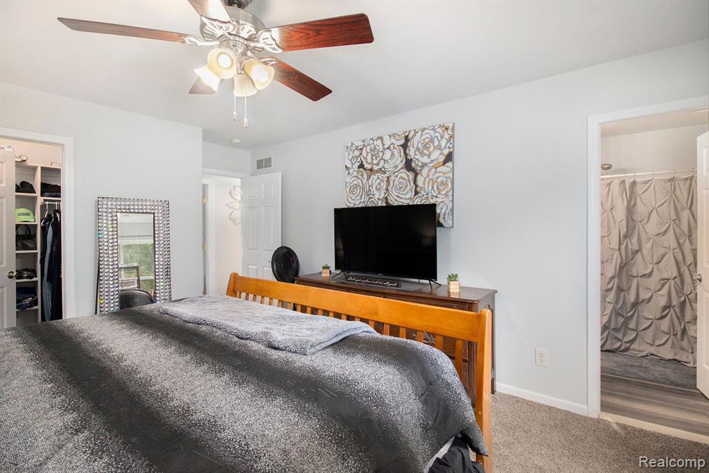 3163 BULL RUN Road, Howell, MI 48843 — Photo 12