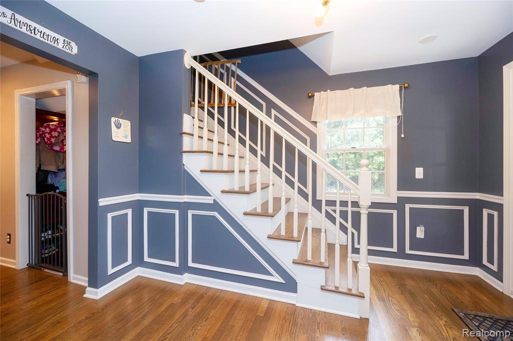 826 Larchlea Drive, Birmingham, MI 48009 — Photo 7