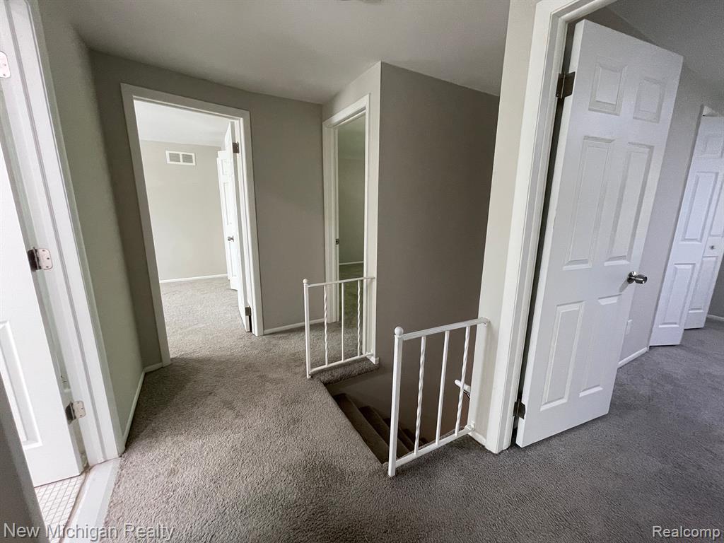 2427 CARRIAGE Way, Ypsilanti, MI 48197 — Photo 30