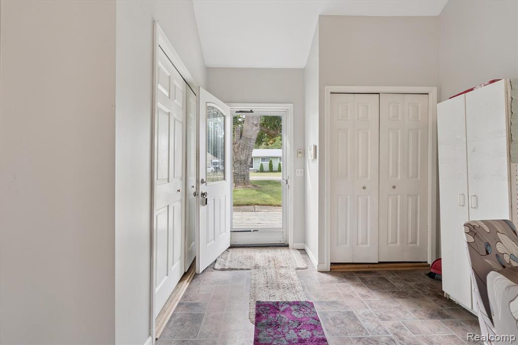 885 E Northfield Avenue, Pontiac, MI 48340 — Photo 5
