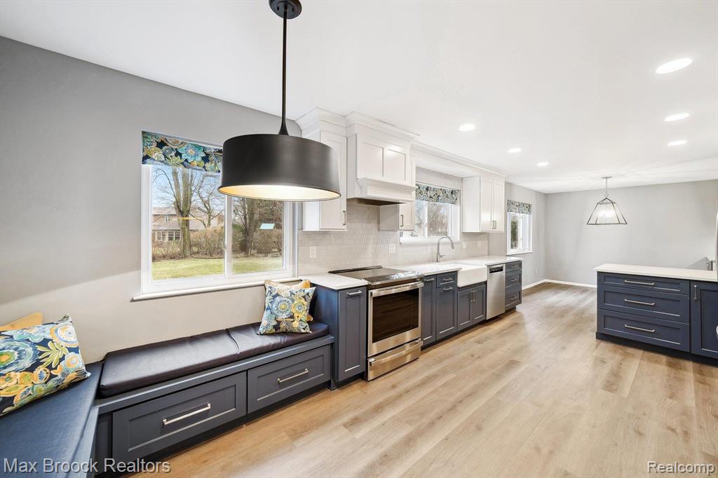 4488 BEACH Road, Troy, MI 48098 — Photo 13