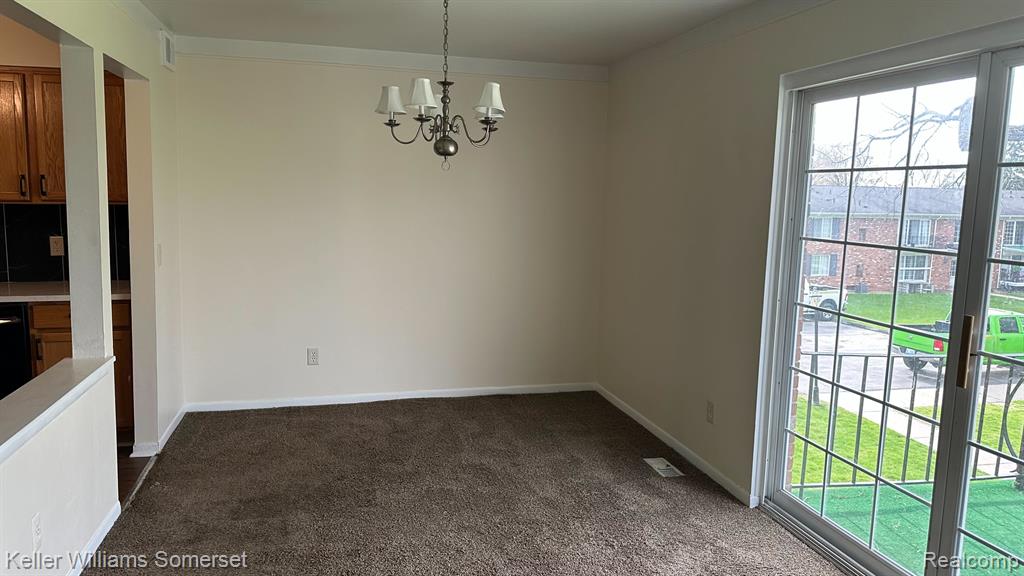 433 Fox Hills, #6, Bloomfield, MI 48304 — Photo 8