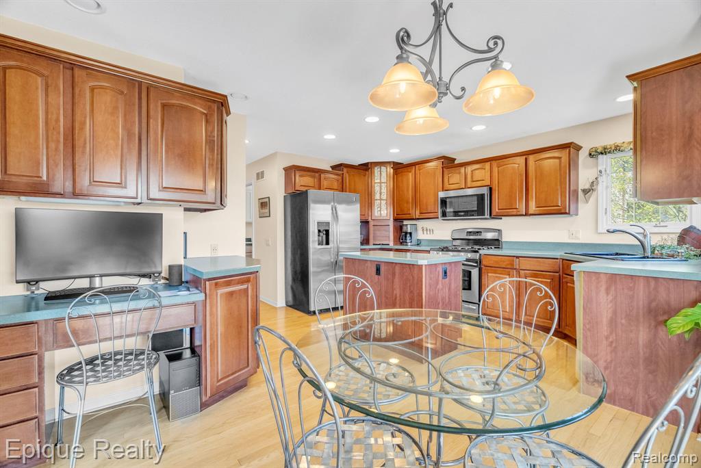 9493 Aspen View Drive, Grand Blanc, MI 48439 — Photo 12