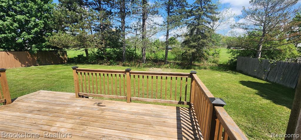 9272 ELAINE Drive, Swartz Creek, MI 48473 — Photo 3