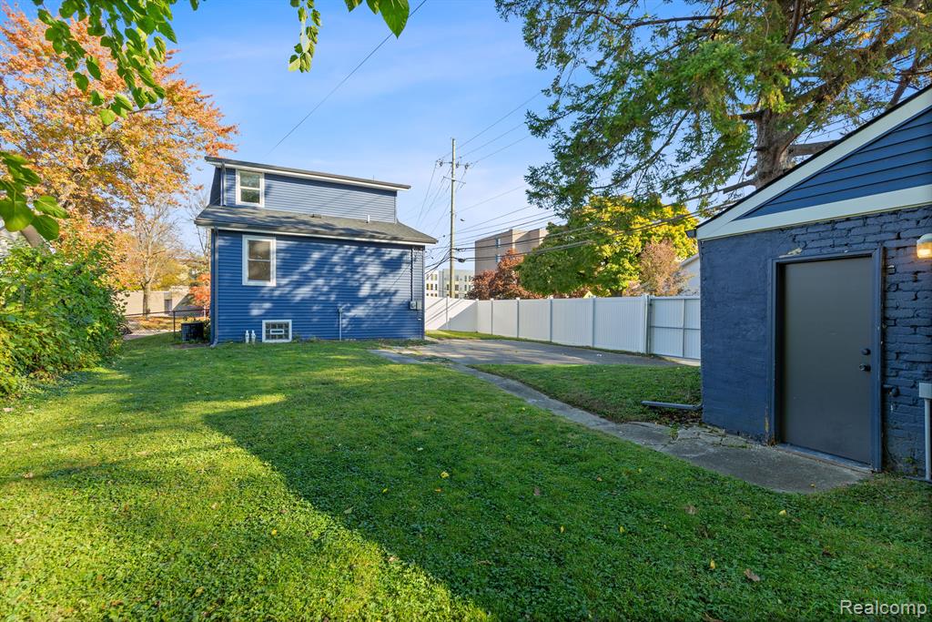 470 E TROY Street, Ferndale, MI 48220 — Photo 21
